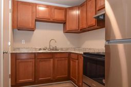1731 W Avalon Circle photo 4