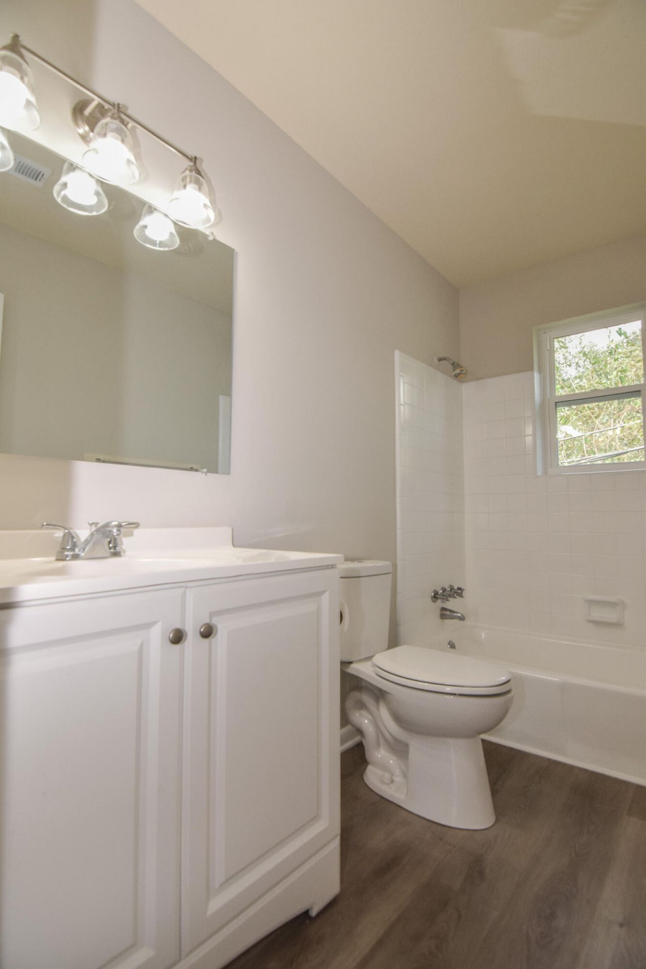 1731 W Avalon Circle Photo 8