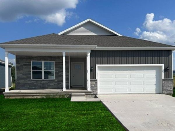 3650 Azalea Drive, Waukee, IA 50263