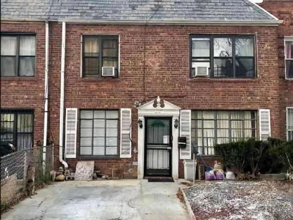 132-25 Avery Avenue, Flushing, NY 11355