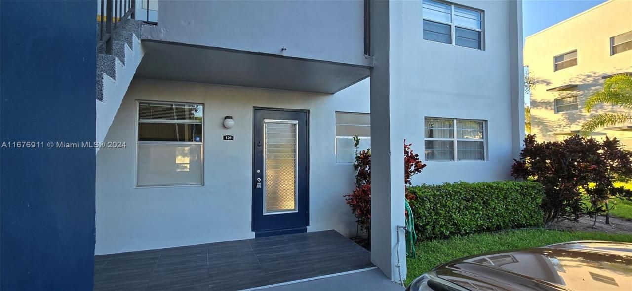 7827 Golf Cir Dr, Unit 101, Margate, FL 33063 Photo