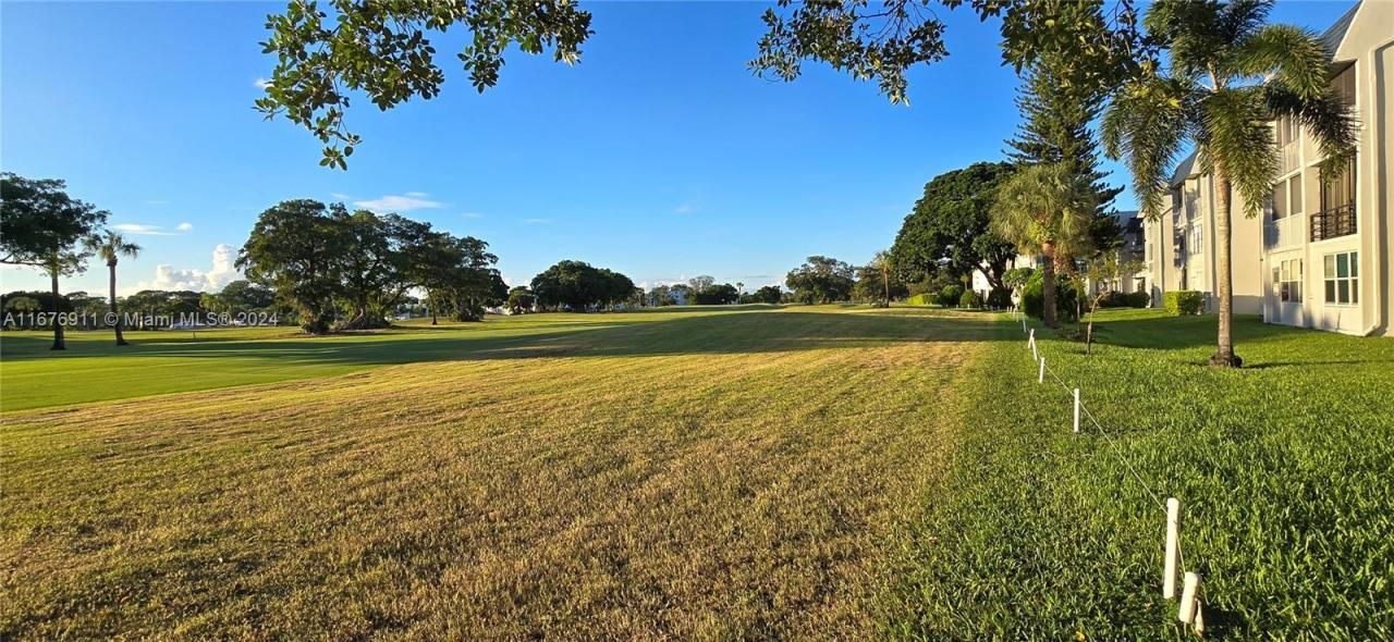 7827 Golf Cir Dr, Unit 101, Margate, FL 33063 Photo