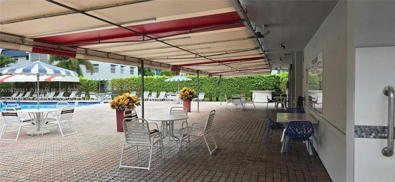 7827 Golf Cir Dr, Unit 101, Margate, FL 33063 Photo