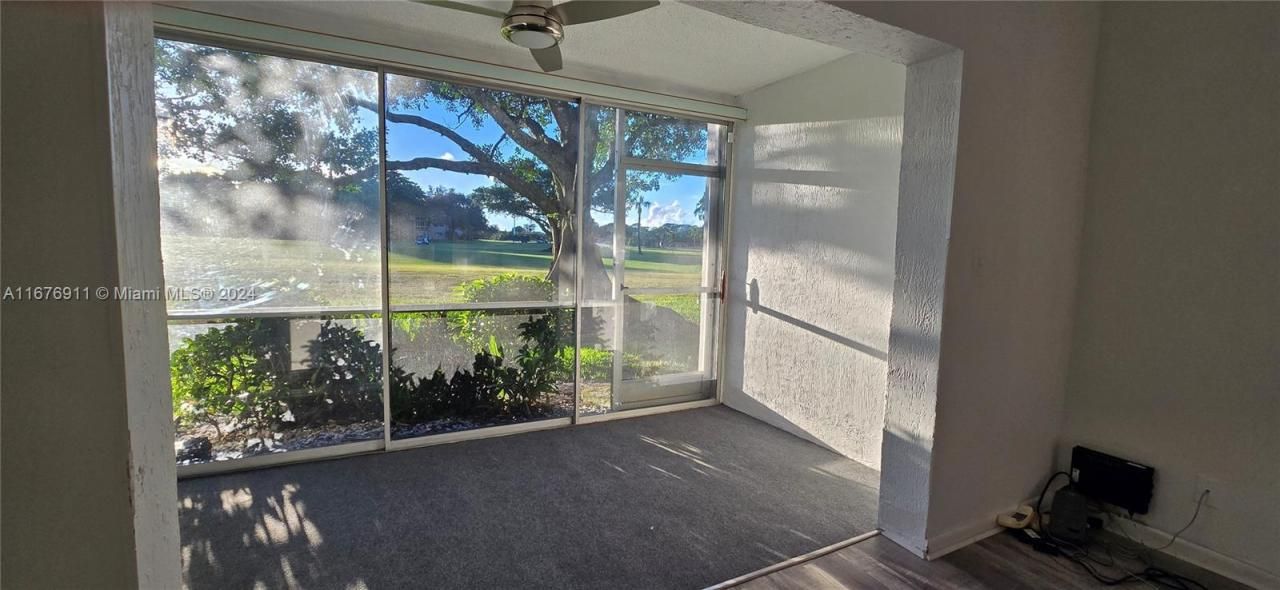 7827 Golf Cir Dr, Unit 101, Margate, FL 33063 Photo