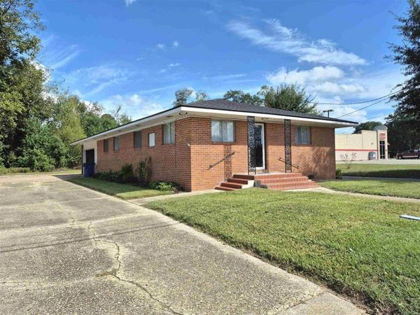 1022 W 1st Street W, DeRidder, LA 70634