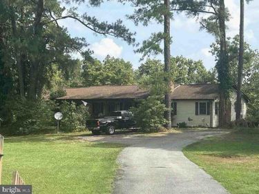 5915 CANTERBURY ROAD, WALKERTON, VA 23177