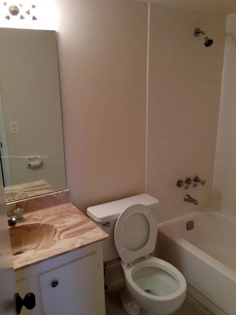 5961 NW 61st Ave, Unit 311, Tamarac, FL 33319 Photo