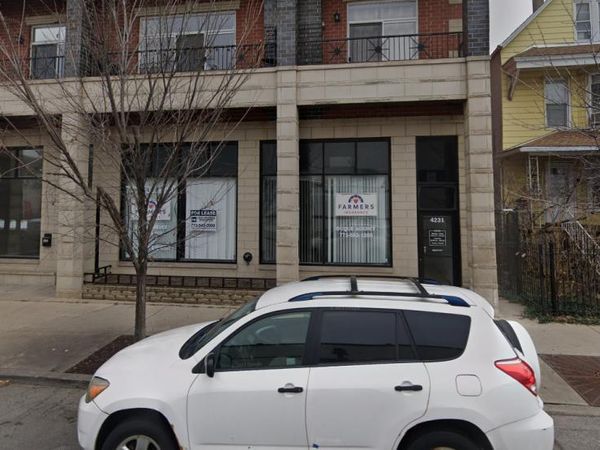 4233 N Kedzie Avenue, Chicago, IL 60618