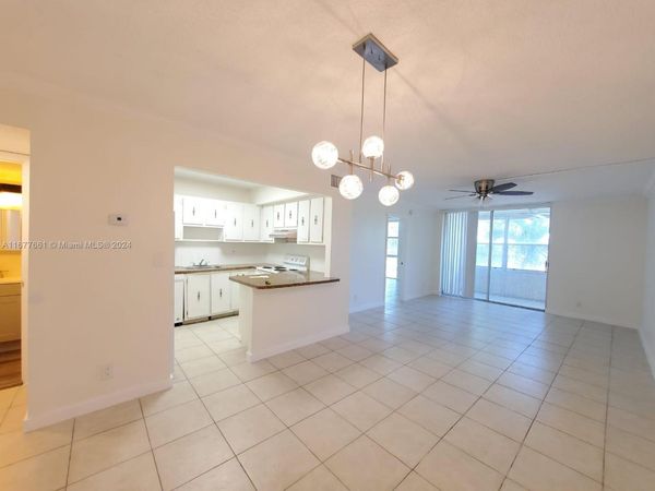 2029 NW 46th Ave, Unit E308, Lauderhill, FL 33313