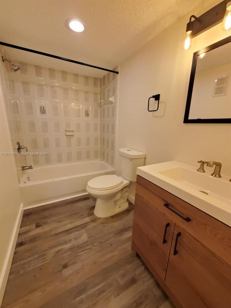 2029 NW 46th Ave, Unit E308, Lauderhill, FL 33313 Photo