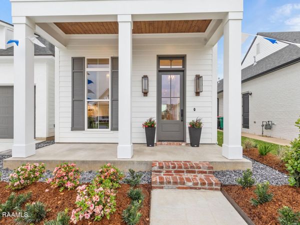 207 Crossbill Drive, Lafayette, LA 70508