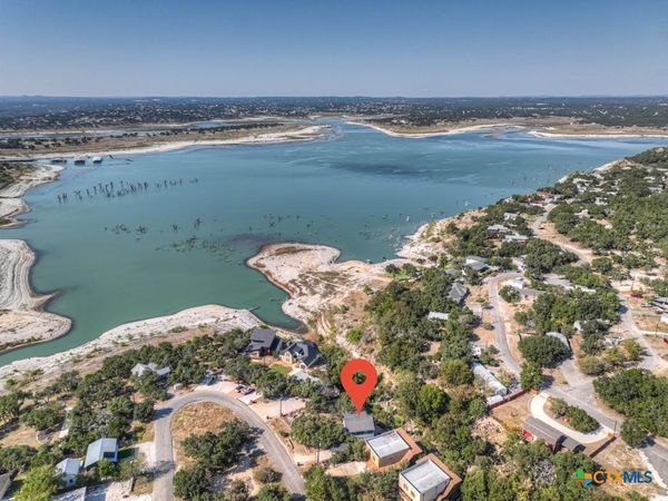 925 & 913 Glenn Dr Drive, Canyon Lake, TX 78133