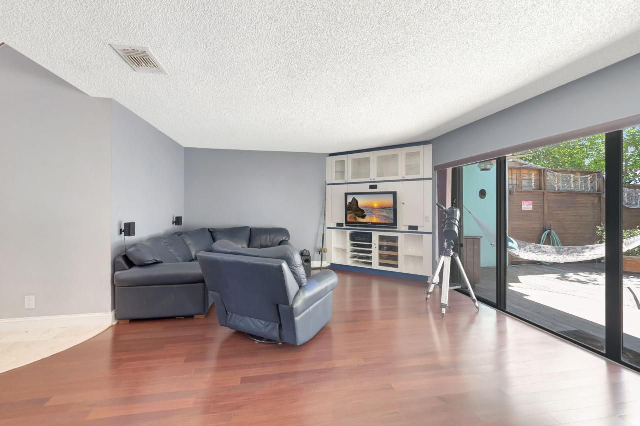 626 Mariners Way, Boynton Beach, FL 33435 Photo