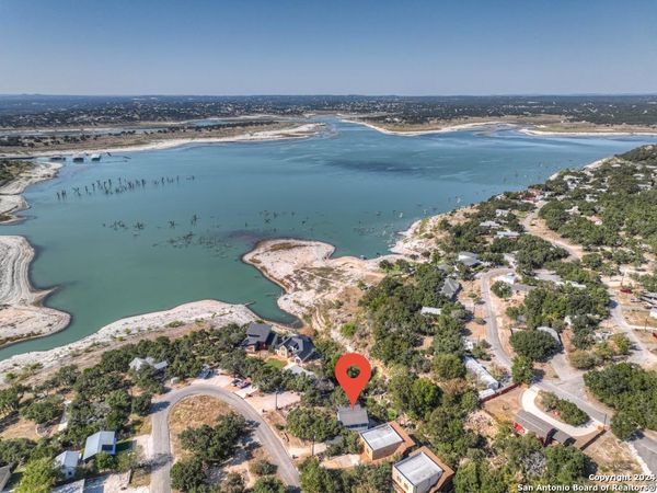 925 & 913 GLENN DR, Canyon Lake, TX 78133