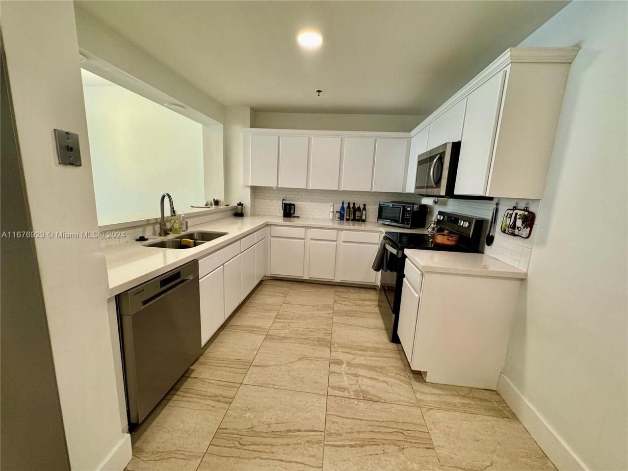 201 Crandon Blvd, Unit 324, Key Biscayne, FL 33149 Photo