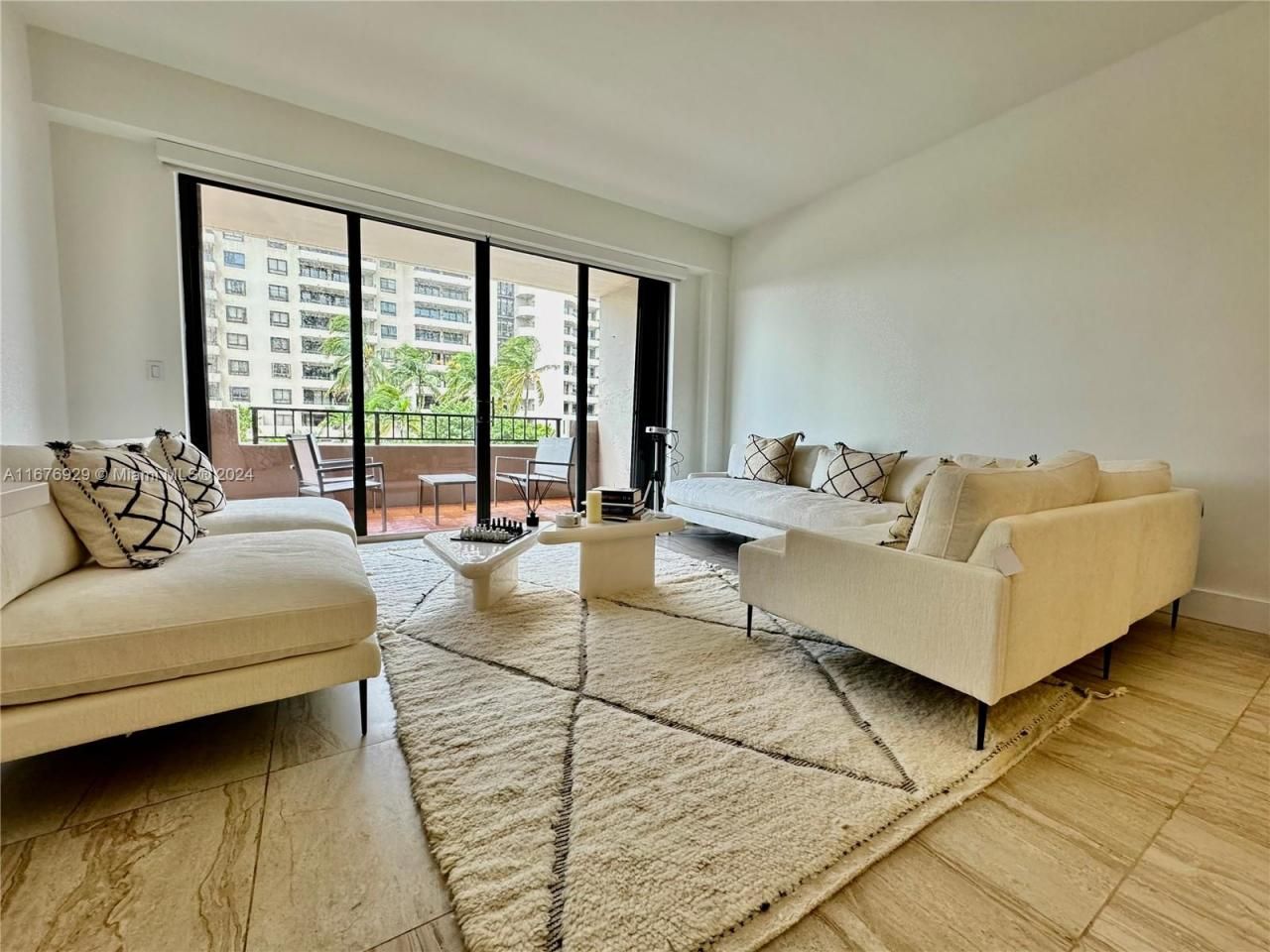 201 Crandon Blvd, Unit 324, Key Biscayne, FL 33149 Photo