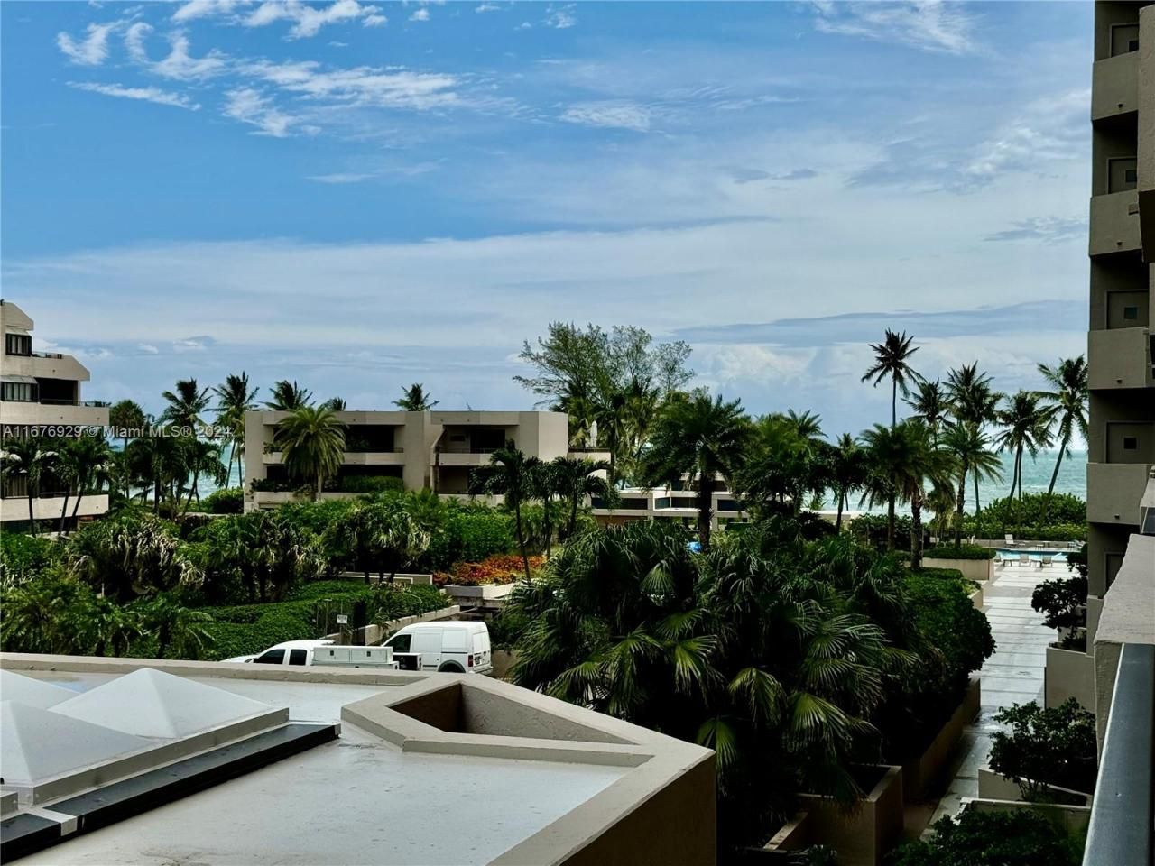 201 Crandon Blvd, Unit 324, Key Biscayne, FL 33149 Photo