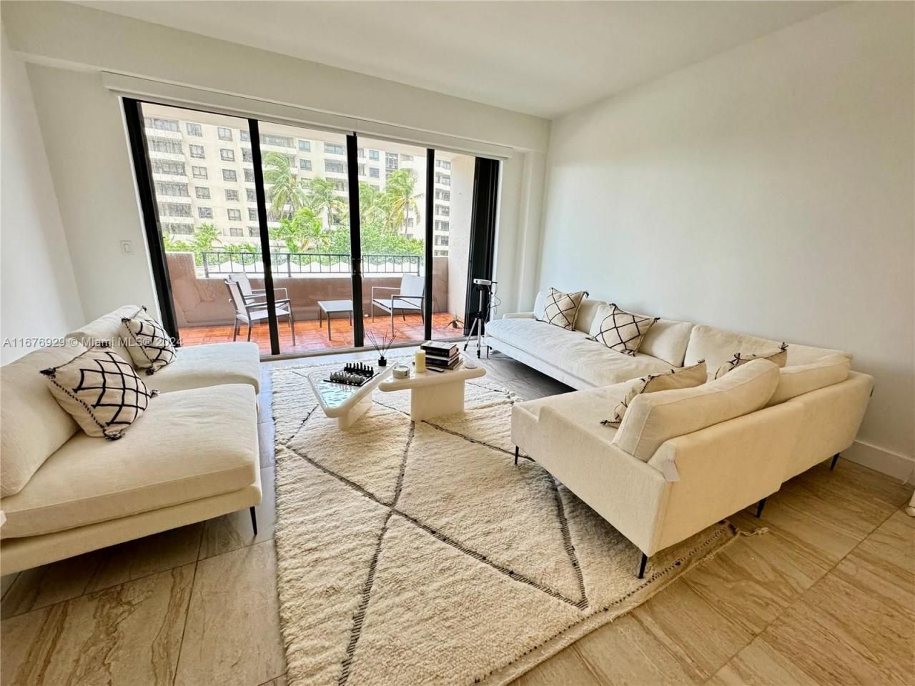 201 Crandon Blvd, Unit 324, Key Biscayne, FL 33149 Photo