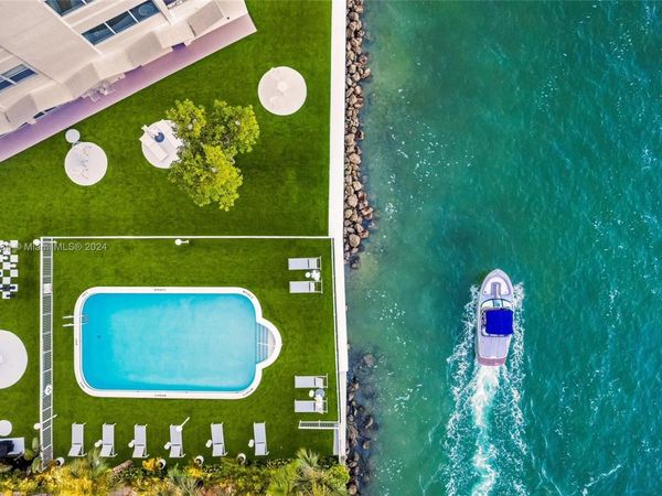 9881 E Bay Harbor Dr, Unit 203, Bay Harbor Islands, FL 33154