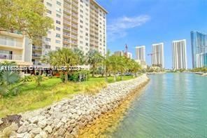 400 Kings Point Dr, Unit 1031, Sunny Isles Beach, FL 33160 Photo