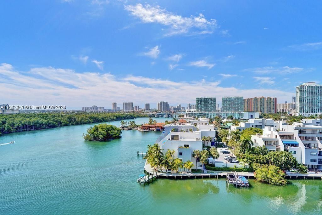 400 Kings Point Dr, Unit 1031, Sunny Isles Beach, FL 33160 Photo