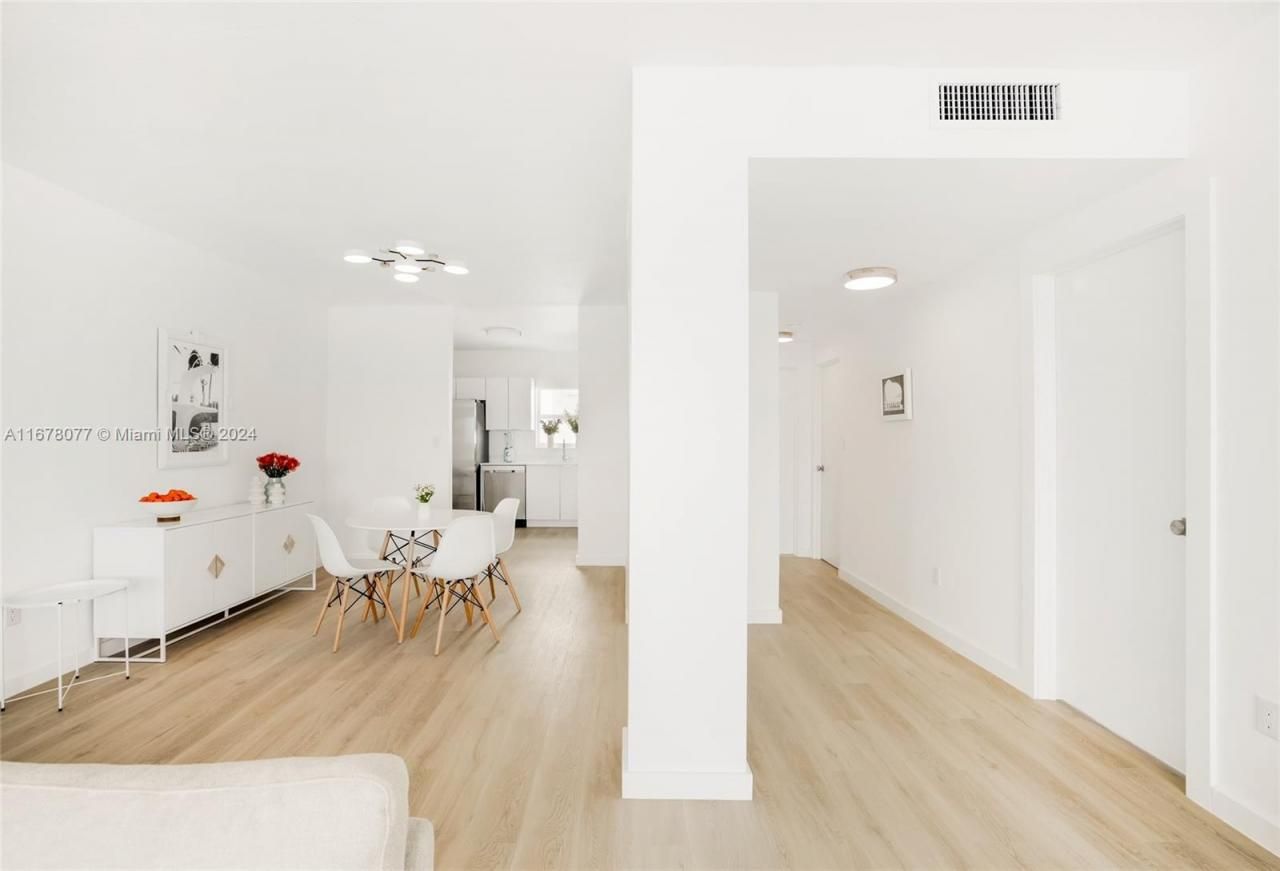 9881 E Bay Harbor Dr, Unit 205, Bay Harbor Islands, FL 33154 Photo