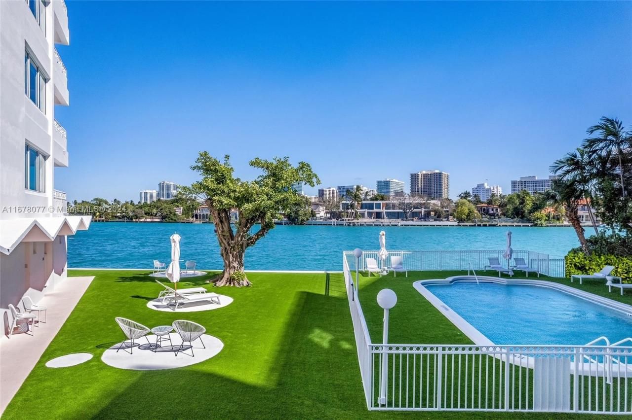 9881 E Bay Harbor Dr, Unit 205, Bay Harbor Islands, FL 33154 Photo