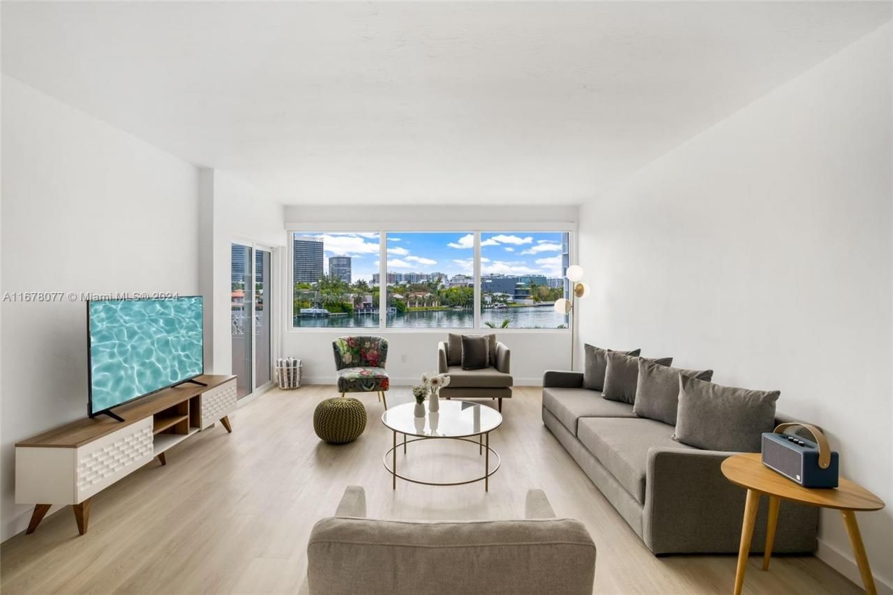 9881 E Bay Harbor Dr, Unit 205, Bay Harbor Islands, FL 33154 Photo