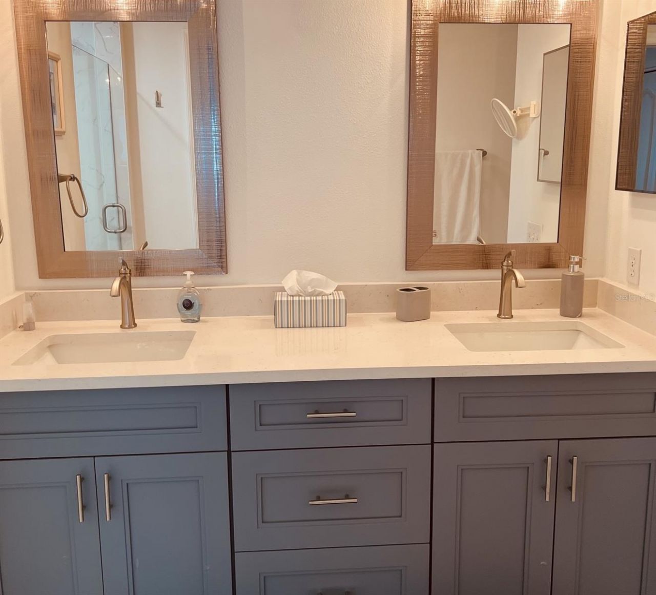 9641 Castle Point Drive, Unit 1225, Sarasota, FL 34238 Photo
