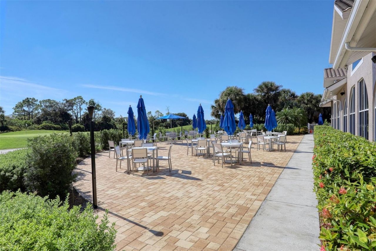 9641 Castle Point Drive, Unit 1225, Sarasota, FL 34238 Photo