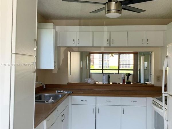 10324 E Clairmont Cir, Unit 101, Tamarac, FL 33321