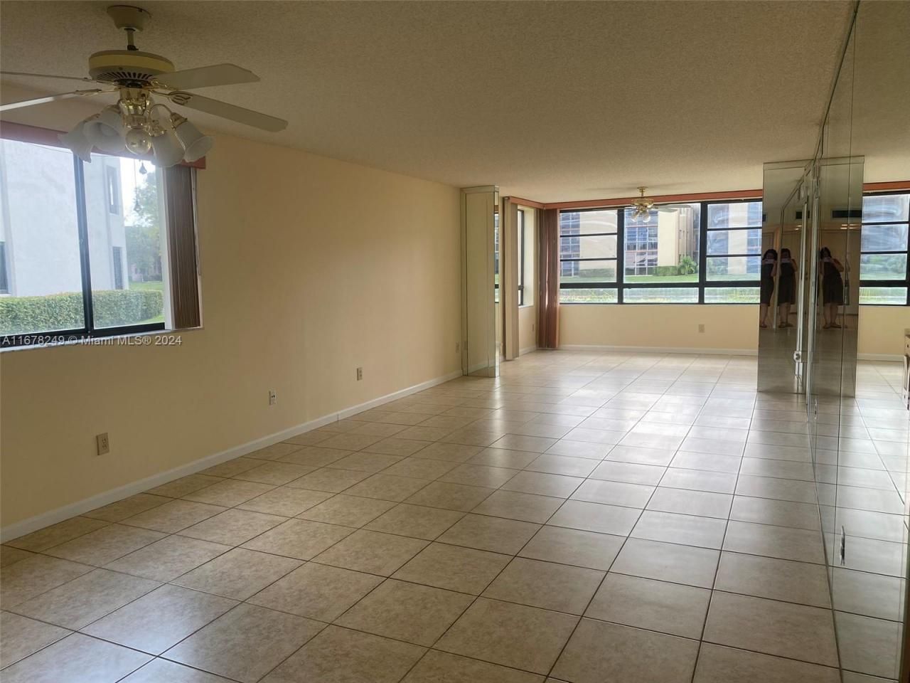 10324 E Clairmont Cir, Unit 101, Tamarac, FL 33321 Photo
