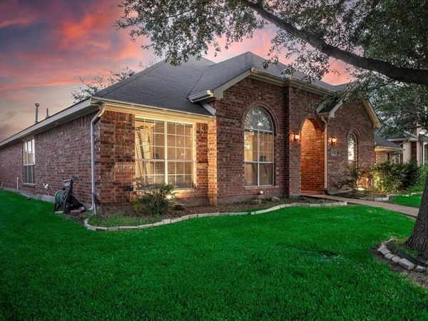 7906 Munich Drive, Rowlett, TX 75089