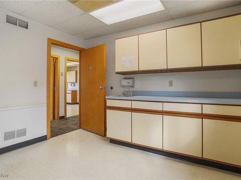 315 E Main Street, Orwell, OH 44076 Photo 32