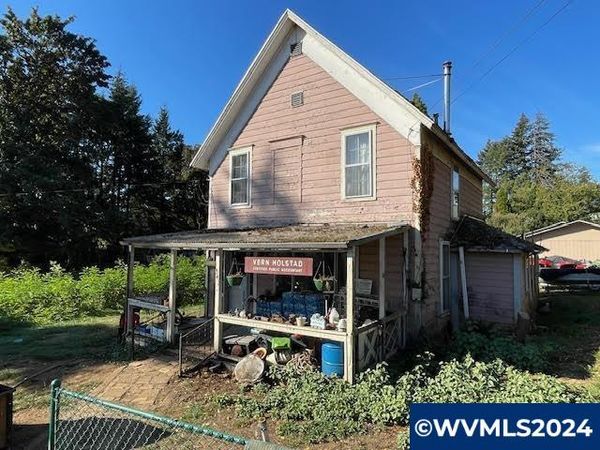 541 NW Churchman Dr, Willamina, OR 97396
