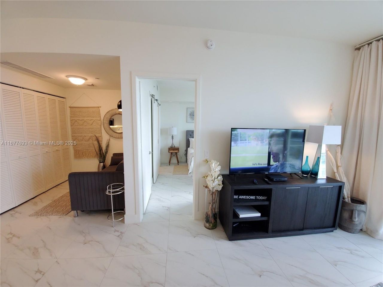 2000 Metropica Way, Unit 305, Sunrise, FL 33323 Photo