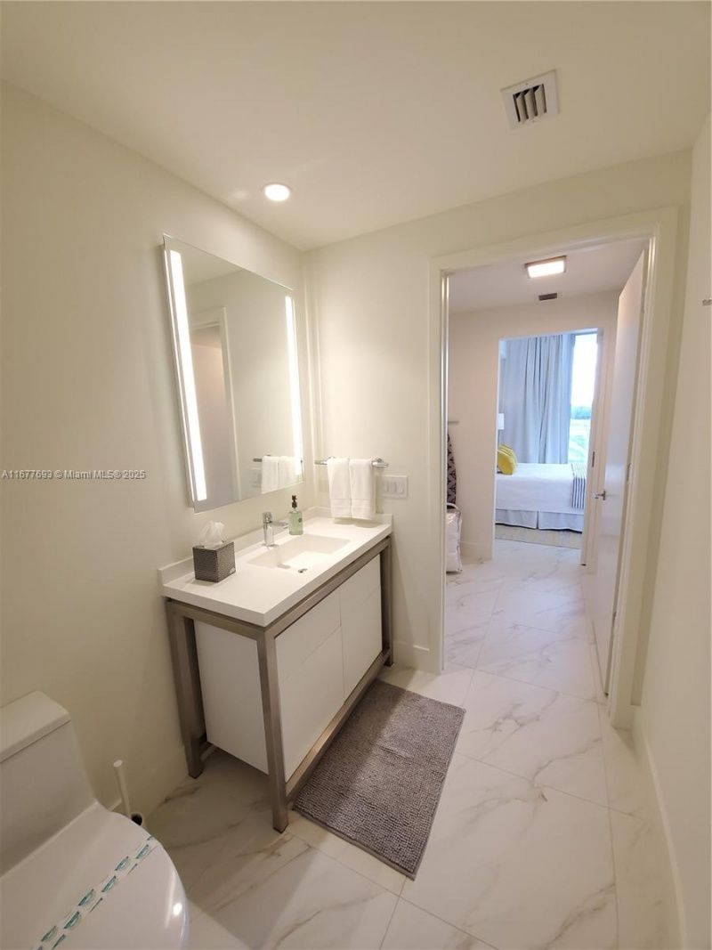 2000 Metropica Way, Unit 305, Sunrise, FL 33323 Photo
