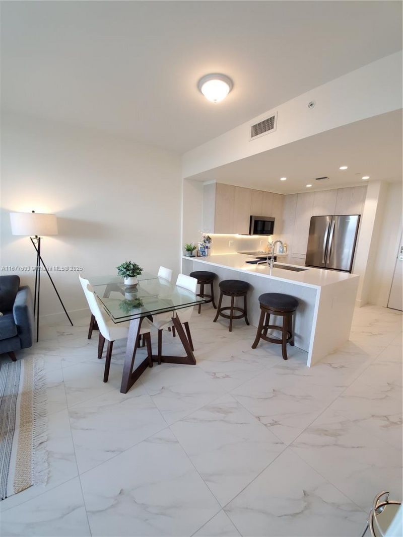 2000 Metropica Way, Unit 305, Sunrise, FL 33323 Photo