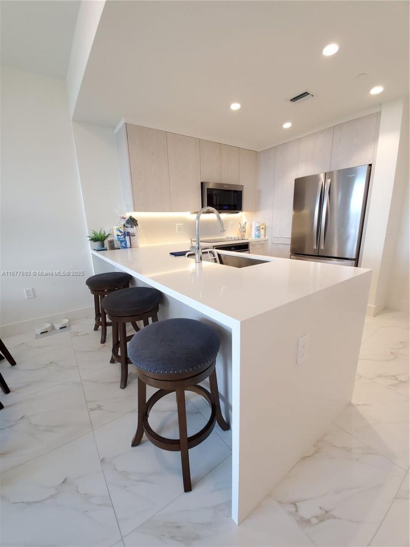 2000 Metropica Way, Unit 305, Sunrise, FL 33323 Photo