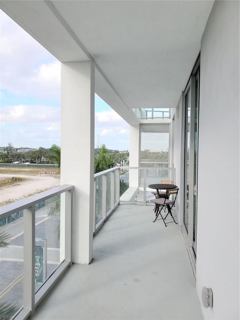 2000 Metropica Way, Unit 305, Sunrise, FL 33323 Photo