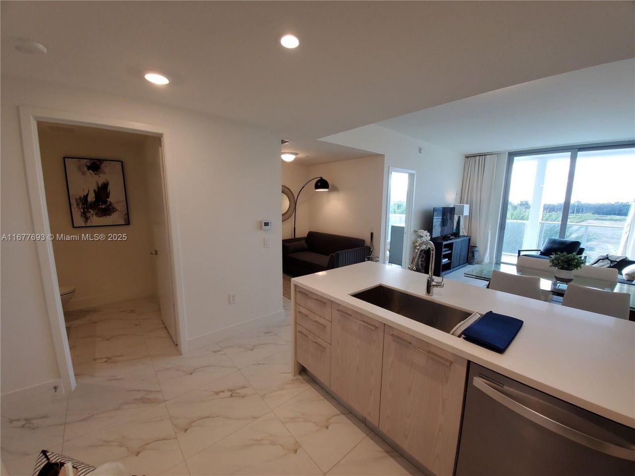 2000 Metropica Way, Unit 305, Sunrise, FL 33323 Photo