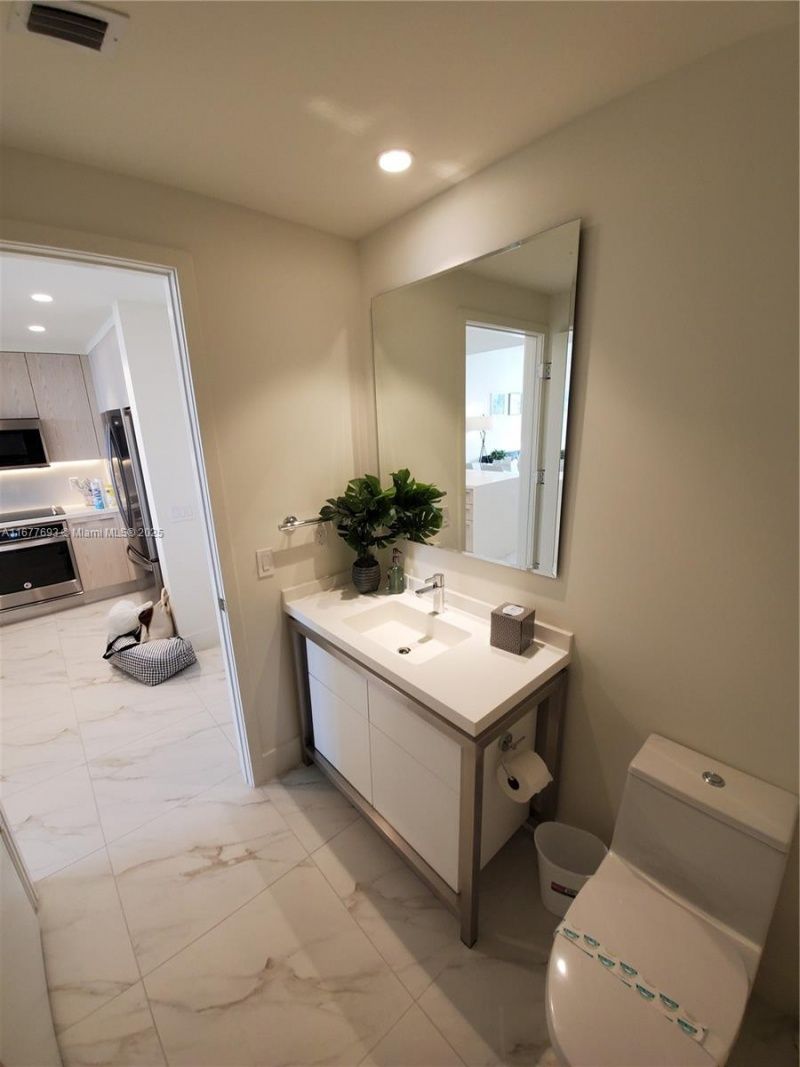 2000 Metropica Way, Unit 305, Sunrise, FL 33323 Photo