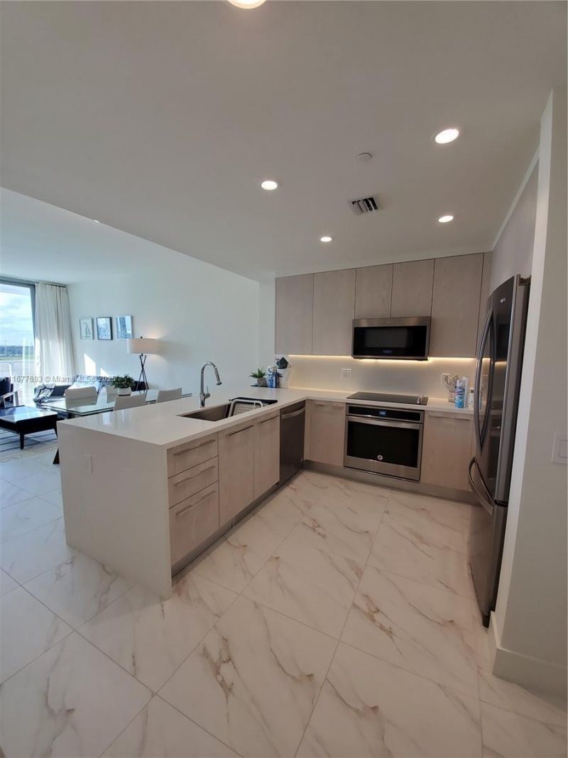 2000 Metropica Way, Unit 305, Sunrise, FL 33323 Photo