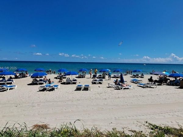 19201 Collins Ave, Unit 747, Sunny Isles Beach, FL 33160