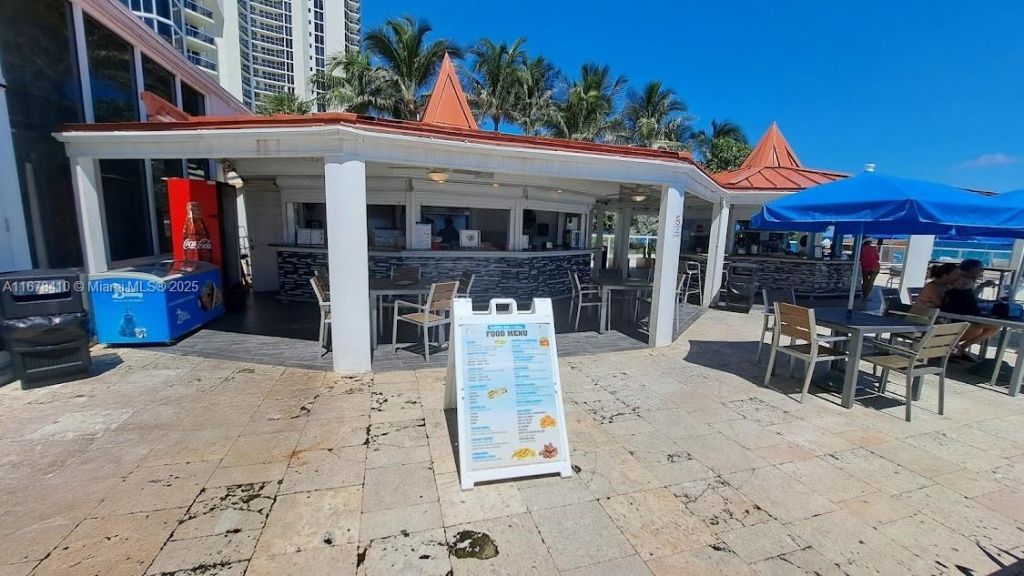 19201 Collins Ave, Unit 747, Sunny Isles Beach, FL 33160 Photo