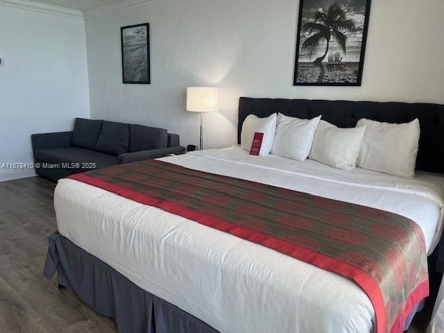 19201 Collins Ave, Unit 747, Sunny Isles Beach, FL 33160 Photo