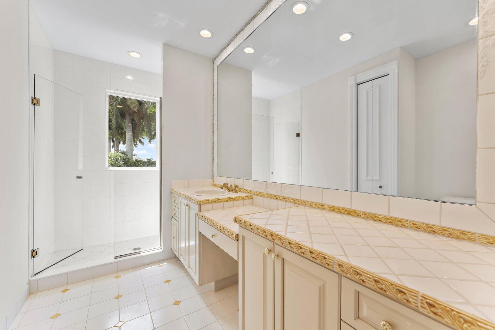 42 Saint Thomas Drive, Palm Beach Gardens, FL 33418 Photo