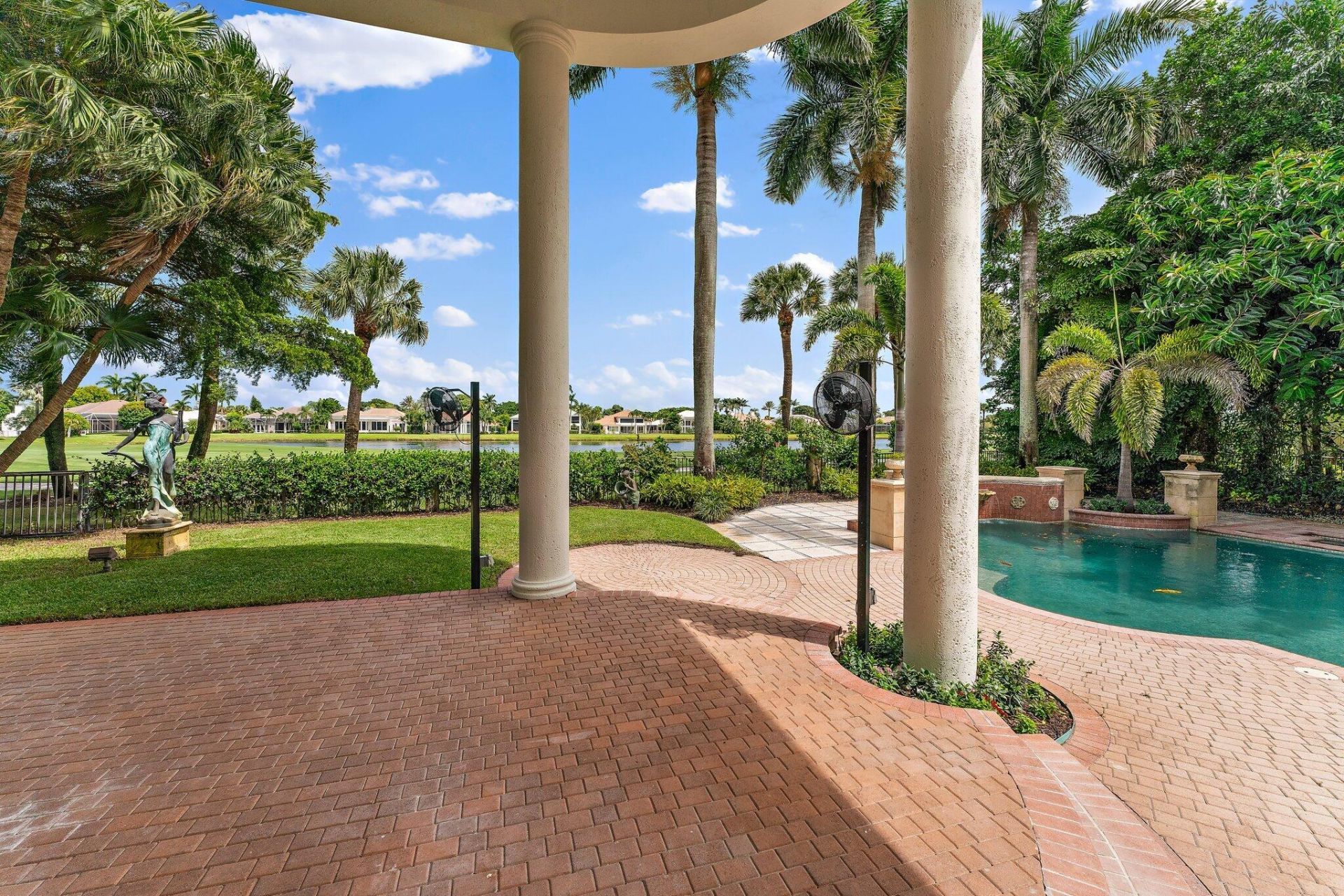 42 Saint Thomas Drive, Palm Beach Gardens, FL 33418 Photo