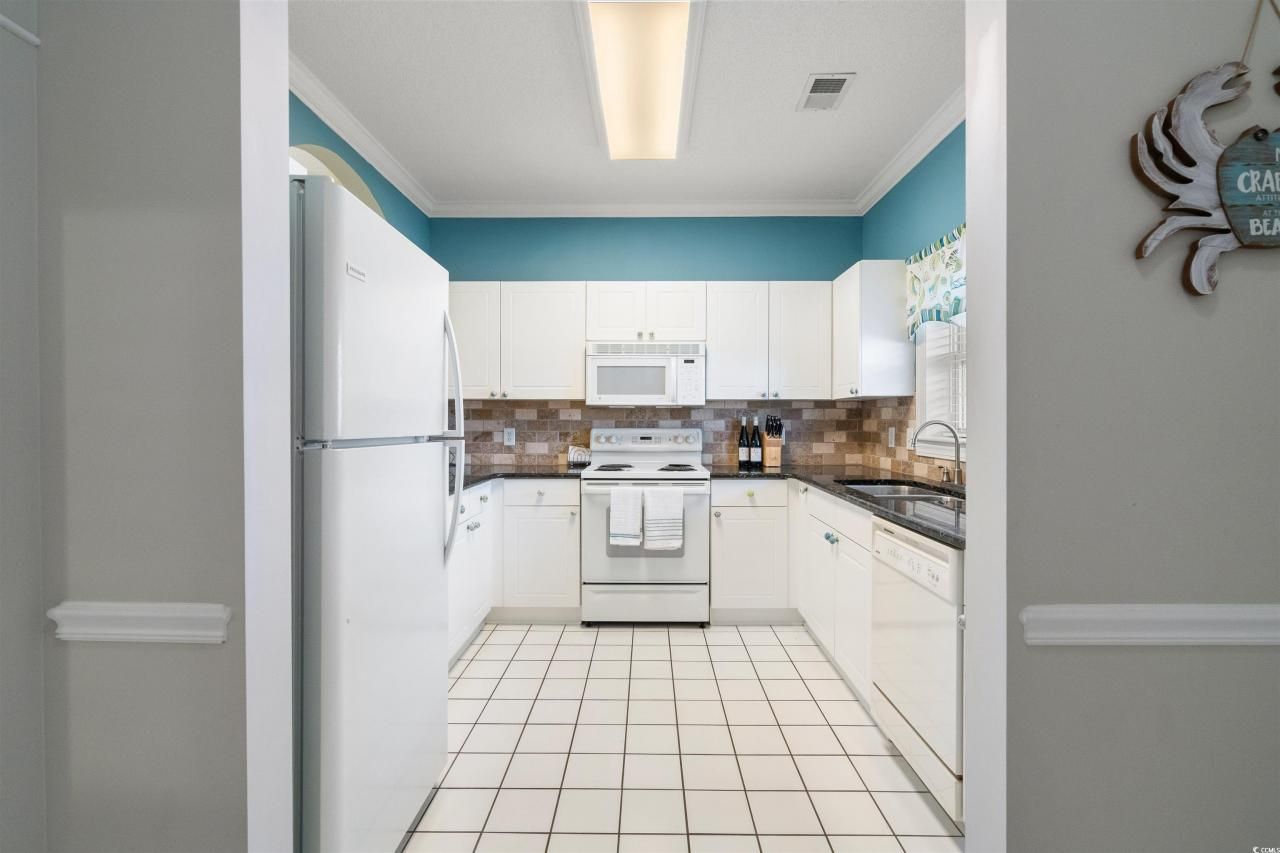 5750 Oyster Catcher Dr. Photo 6