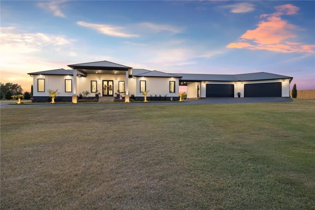 2350 N 48th Street, Springdale, AR 72762 Main Photo